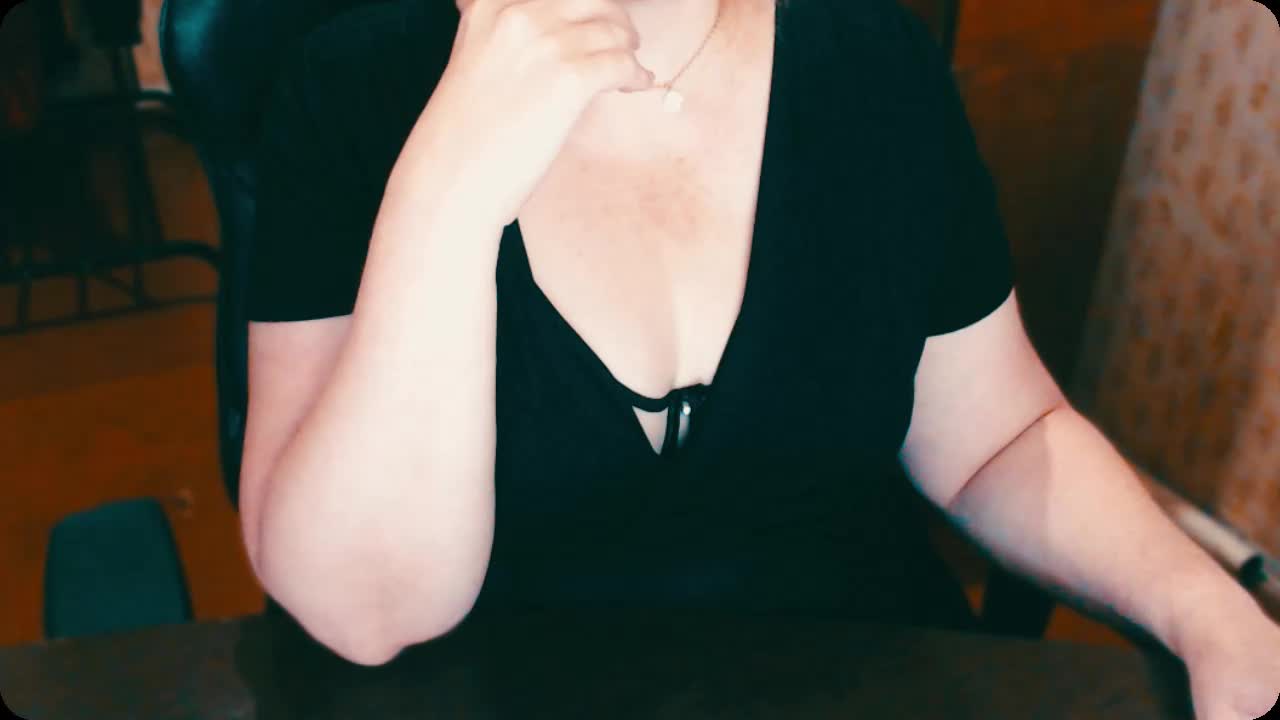 Alisa1917 Live Sex December 17, 2025