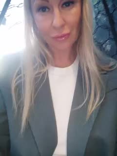 Blondi_Love Live Sex December 18, 2025