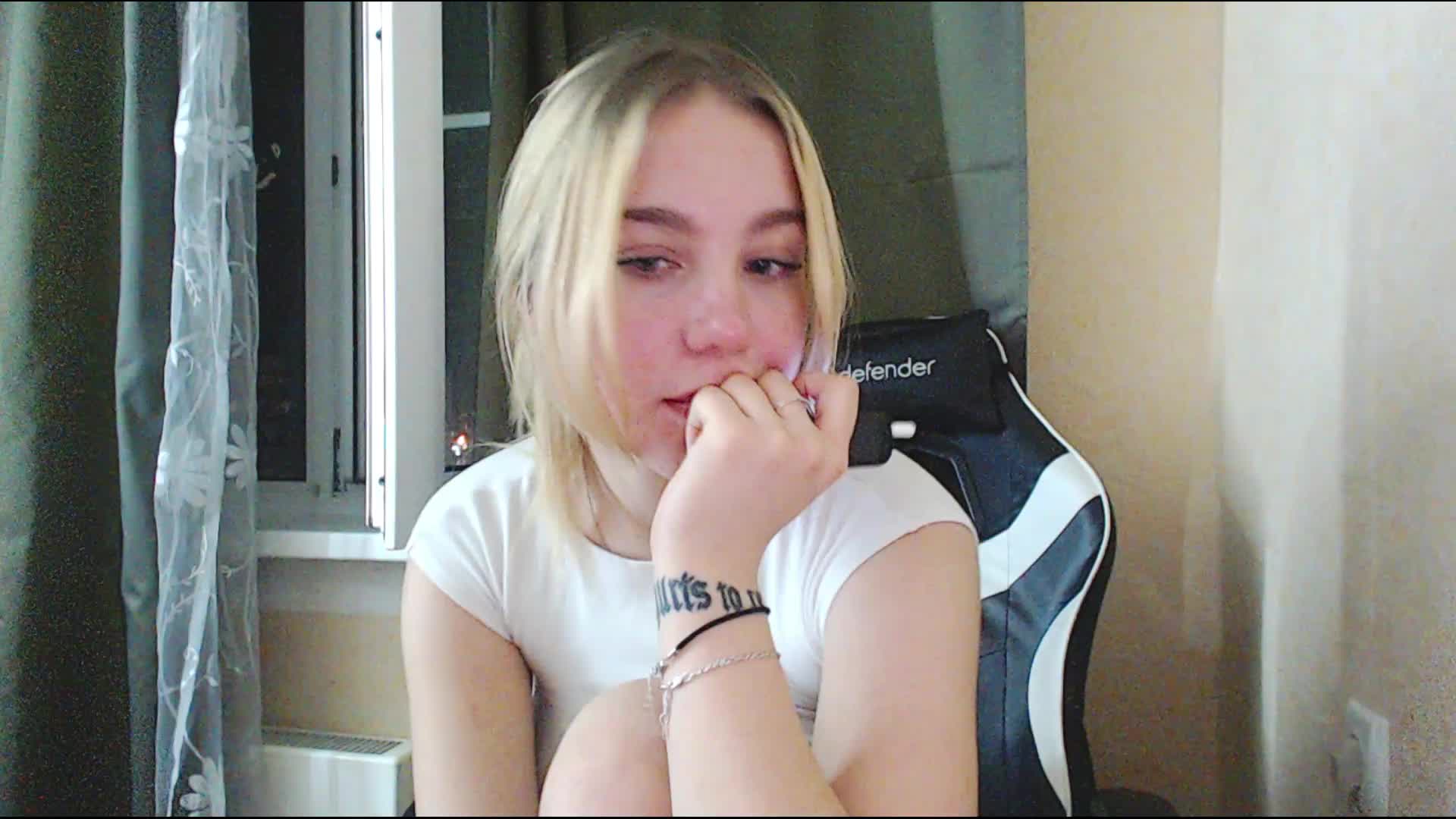 maksisy Live Sex December 15, 2025