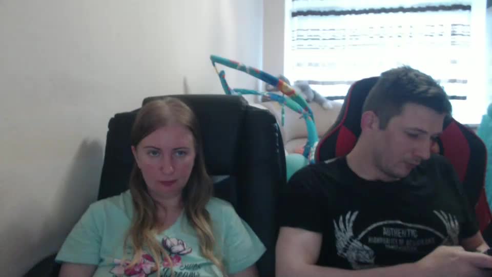 jenisandpeter Live Sex December 20, 2025