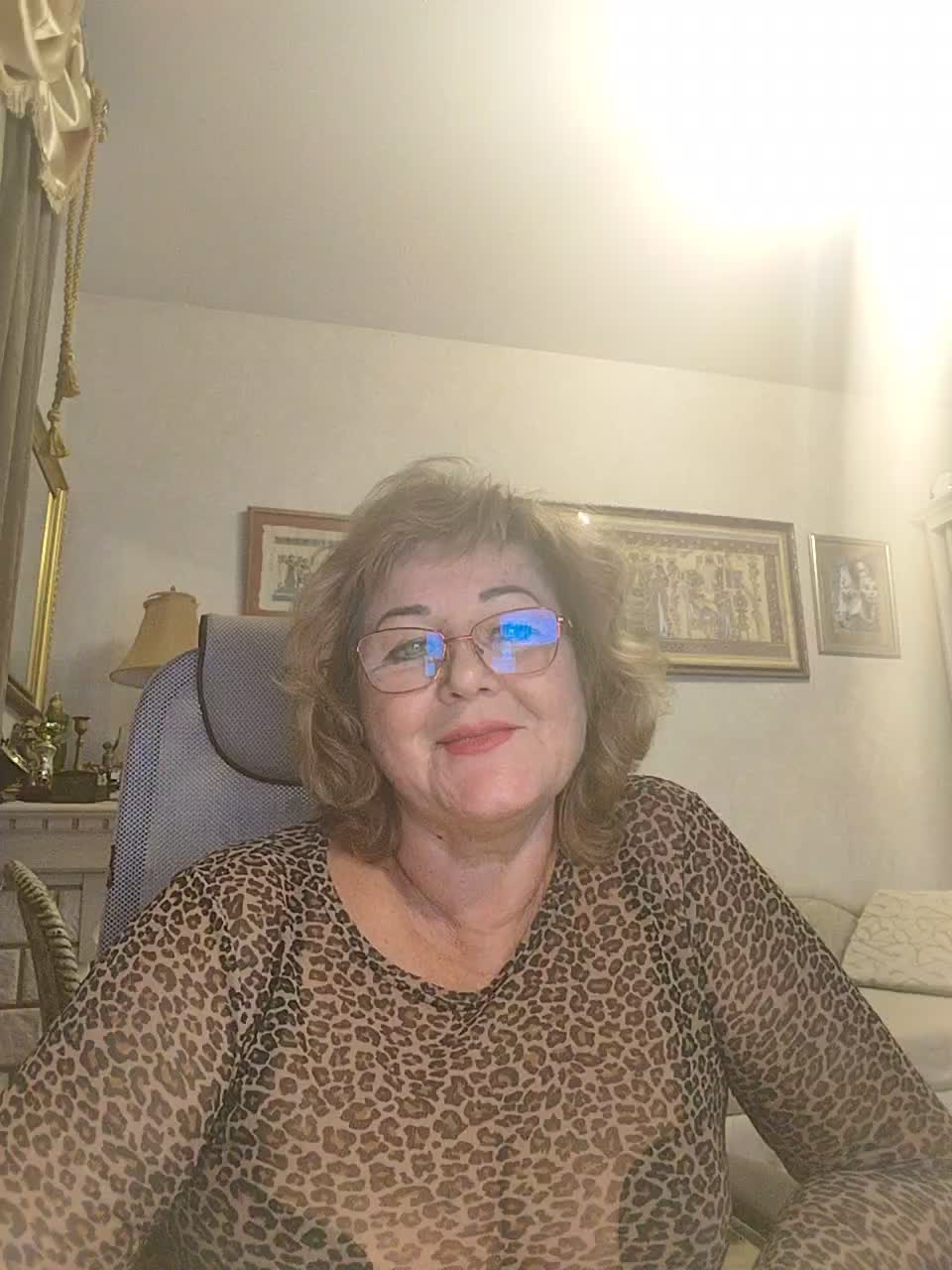 KarinkaSweet Live Sex December 15, 2025