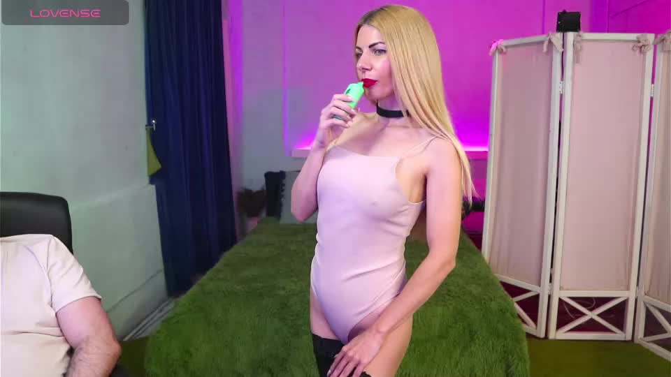 alisaaleks Live Sex December 19, 2025