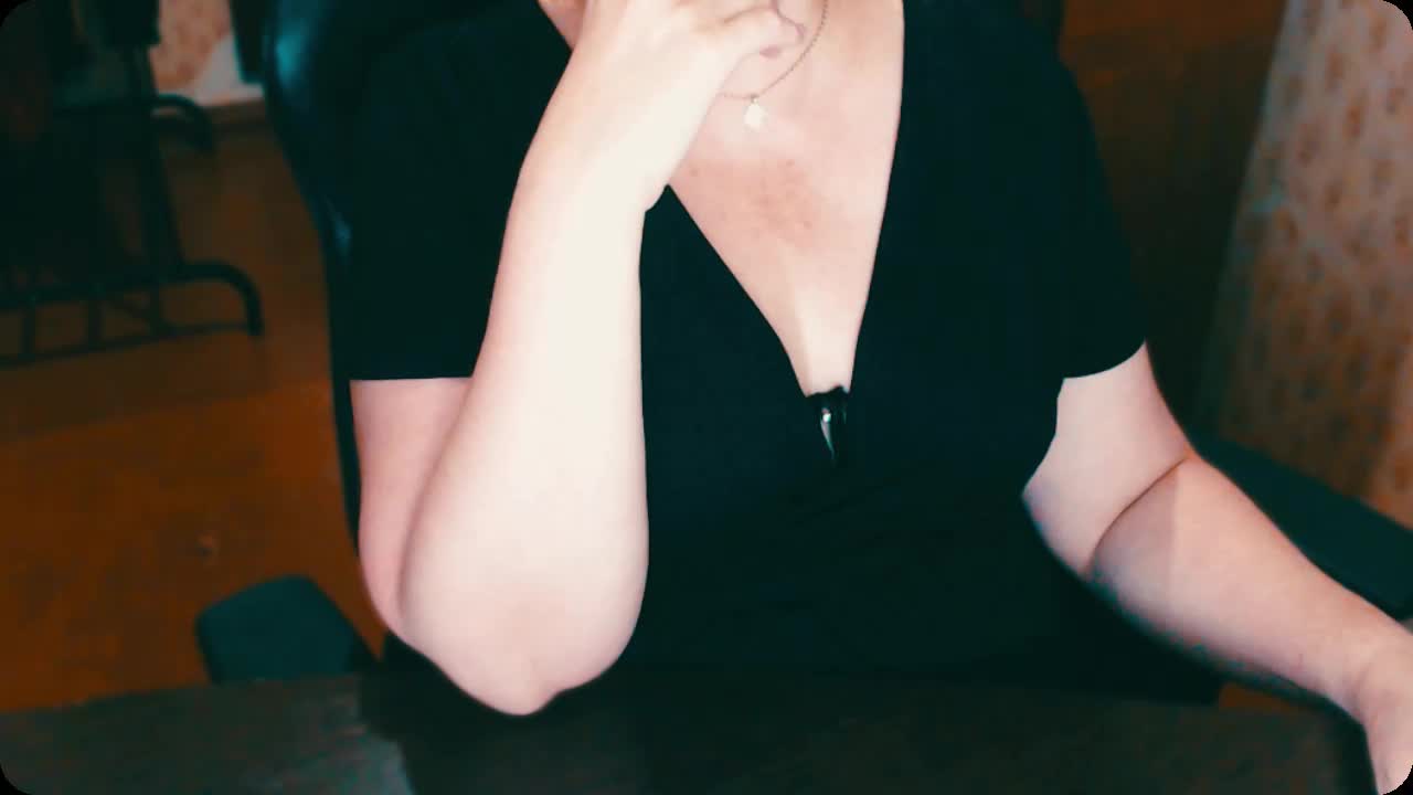 Alisa1917 Live Sex December 17, 2025