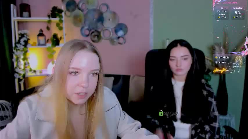 miki_nikki Live Sex December 13, 2025