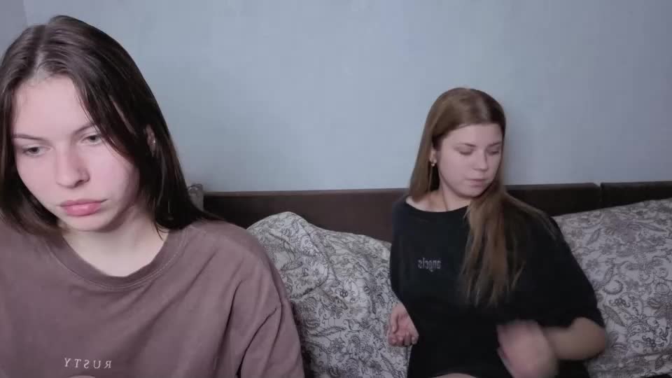 let_me_seee Live Sex December 13, 2025