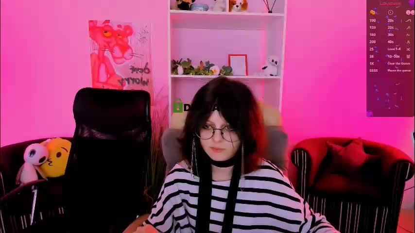 ellie_fire Live Sex December 17, 2025