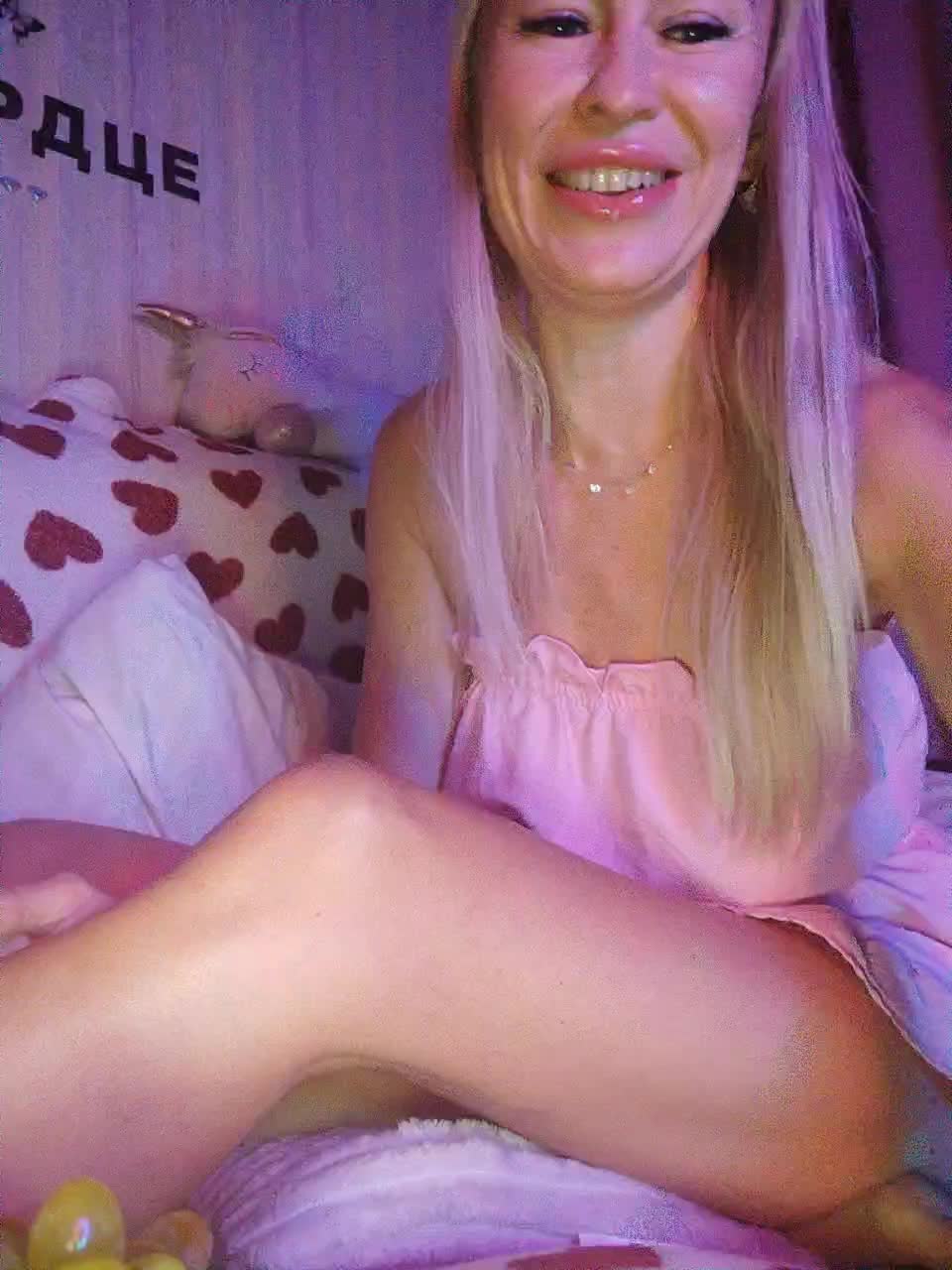 Blondi_Love Live Sex December 18, 2025