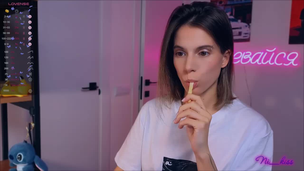ni_kiss Live Sex December 14, 2025