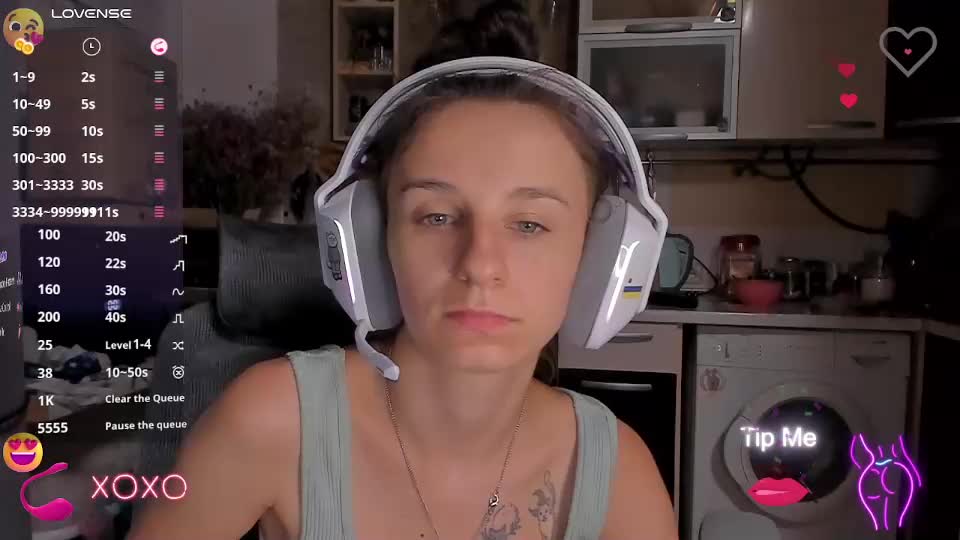 _nika_kik Live Sex December 14, 2025