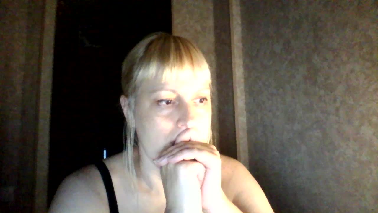 krisss2016 Live Sex December 15, 2025