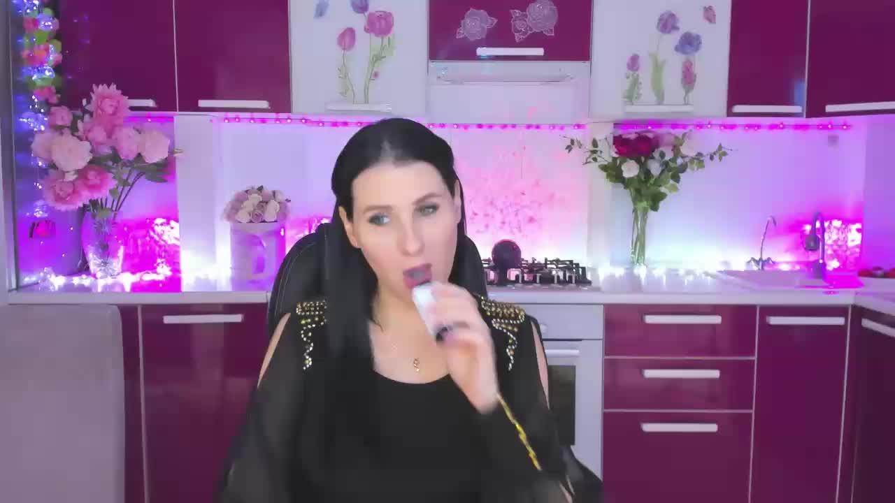 Olivija2020 Live Sex December 17, 2025