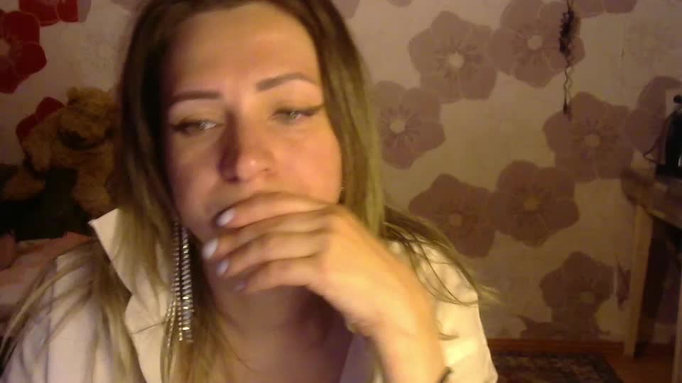 Queen_Daenerys Live Sex December 13, 2025