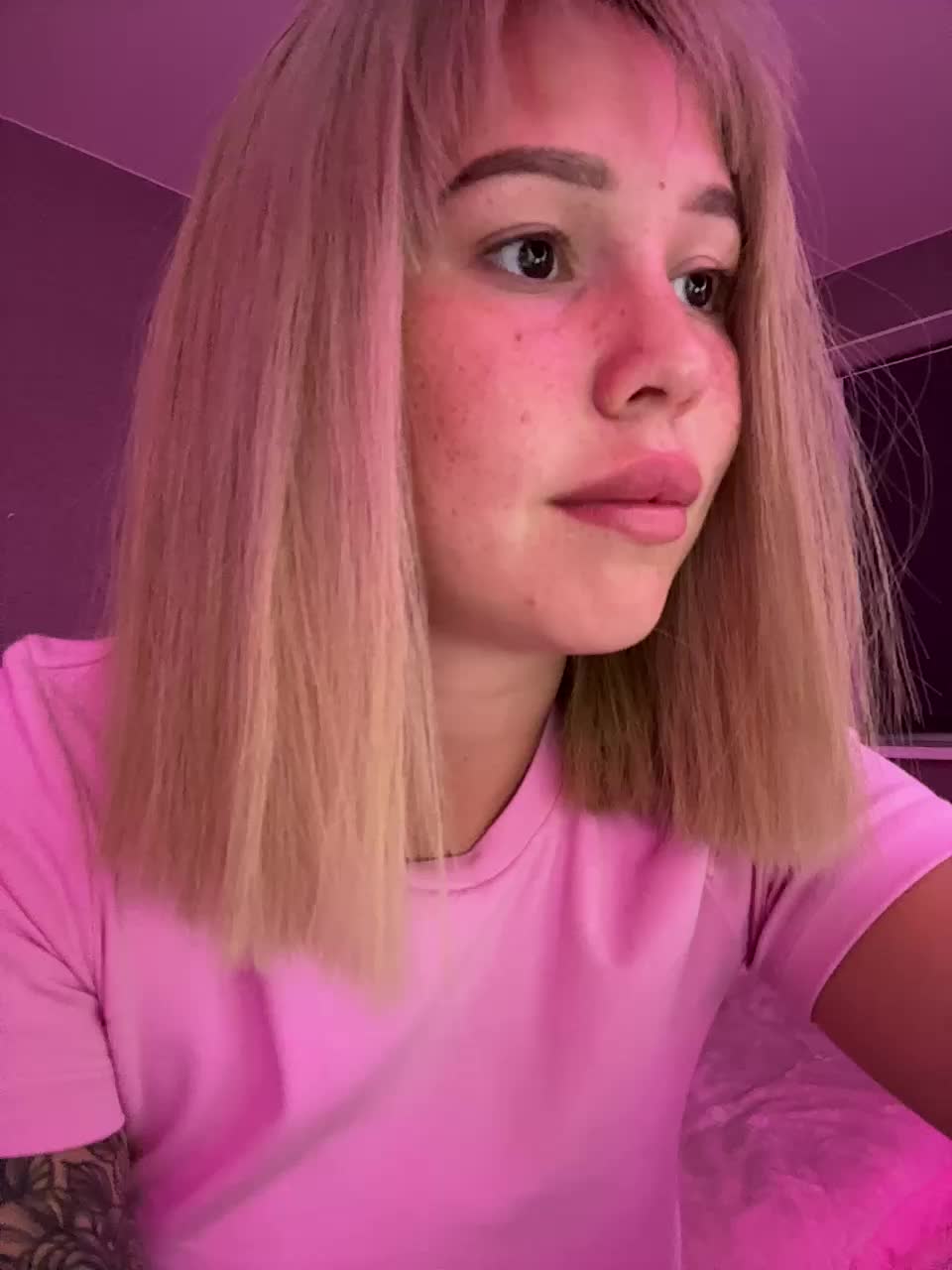 dikidii Live Sex December 12, 2025