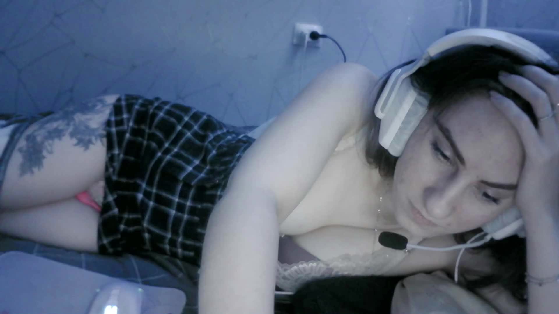 Sinner-5 Live Sex December 17, 2025