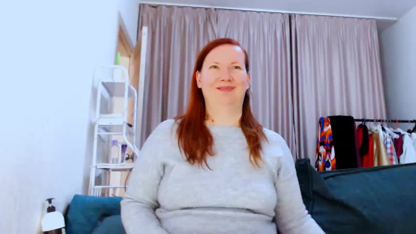 GoddessLara Live Sex December 13, 2025