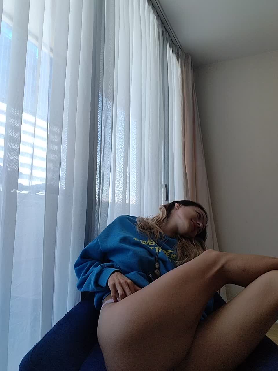 Lola3000 Live Sex December 14, 2025