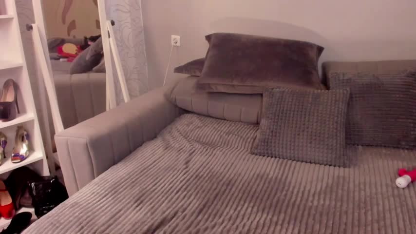 Jullia_Moor Live Sex December 13, 2025