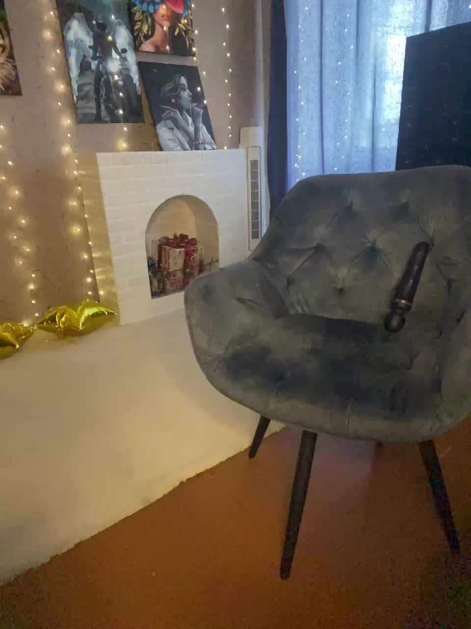 Vikki_tori_a Live Sex December 19, 2025