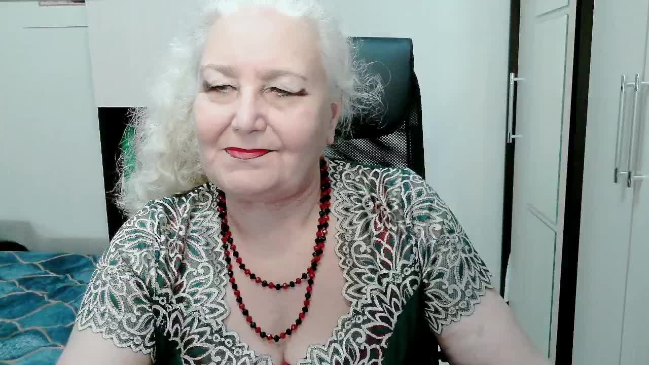 GrannyWants Live Sex December 17, 2025