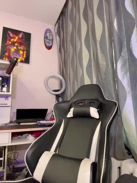 _Milashka_ Live Sex December 18, 2025