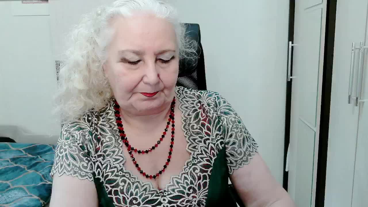 GrannyWants Live Sex December 17, 2025