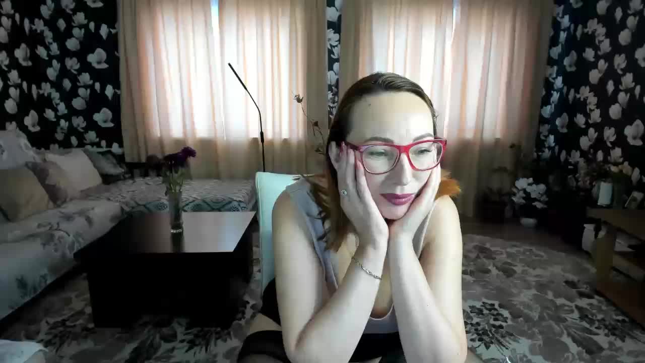 Pink-Lips Live Sex December 13, 2025