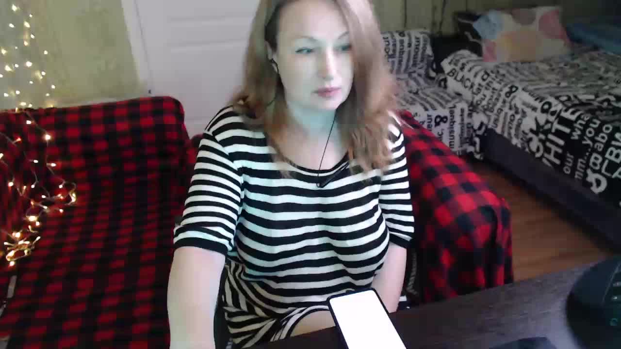 MeganIris Live Sex December 19, 2025