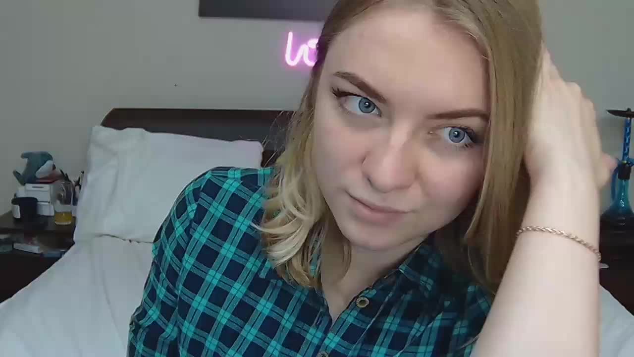 LinkaMalinka Live Sex December 17, 2025