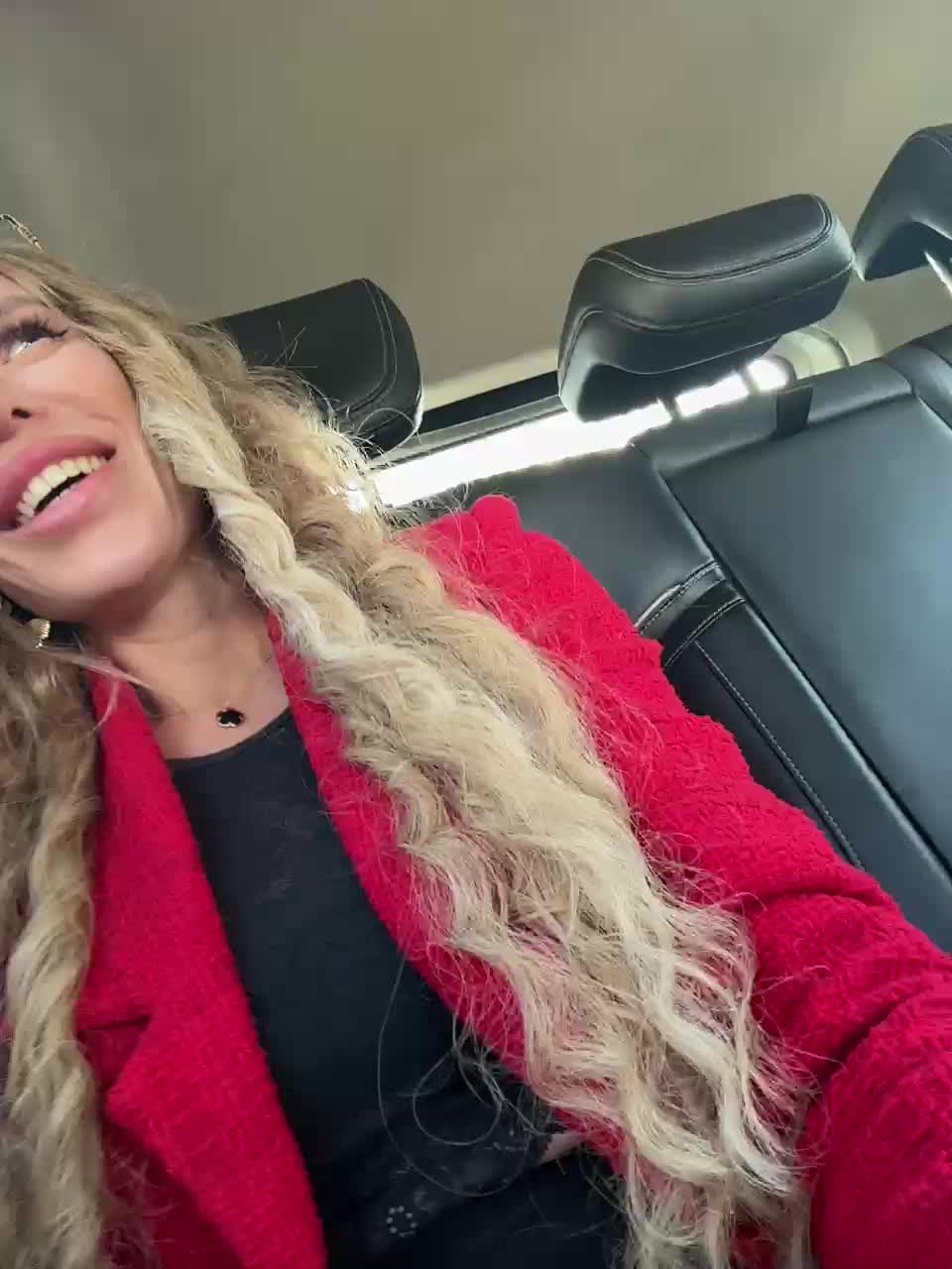 ALVUWKA Live Sex December 14, 2025