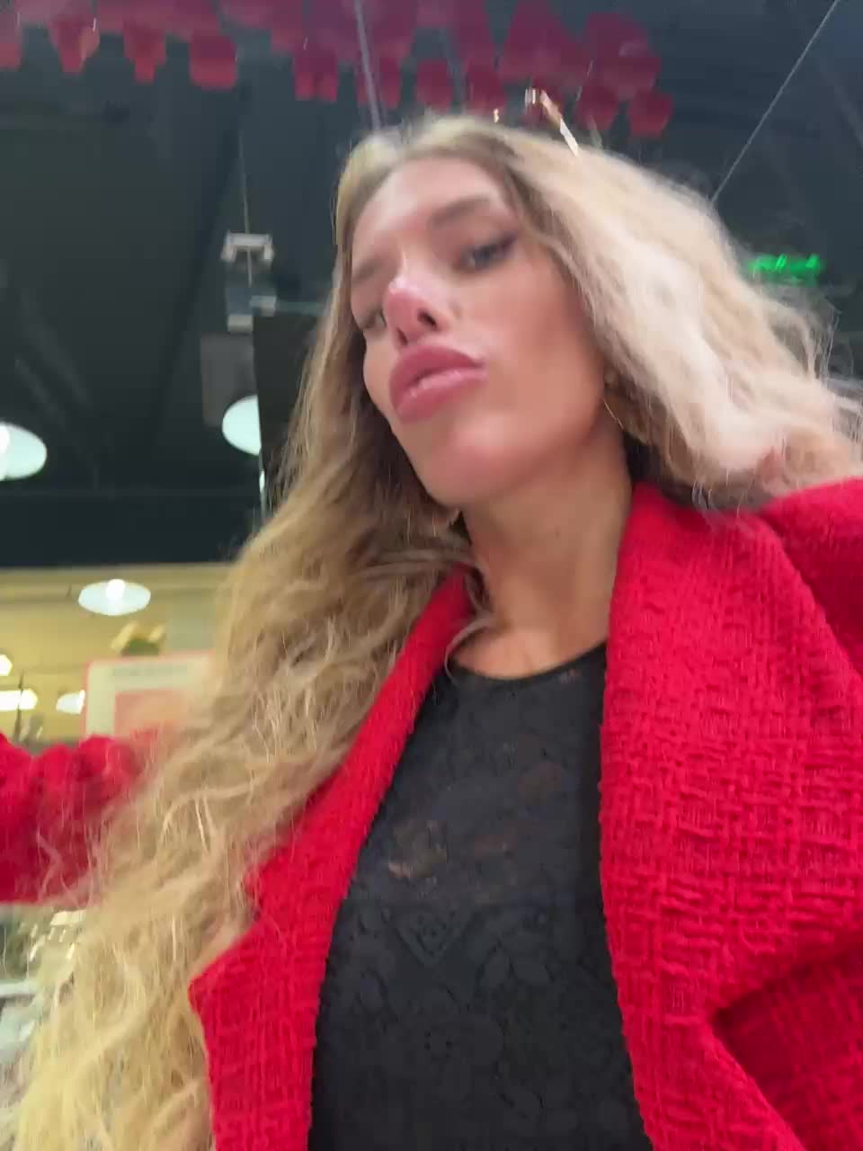 ALVUWKA Live Sex December 14, 2025