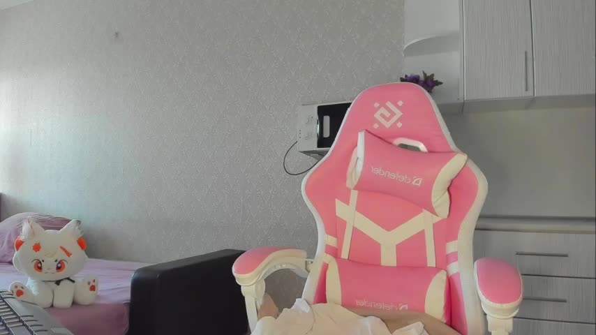 Hi_Kitti Live Sex December 13, 2025