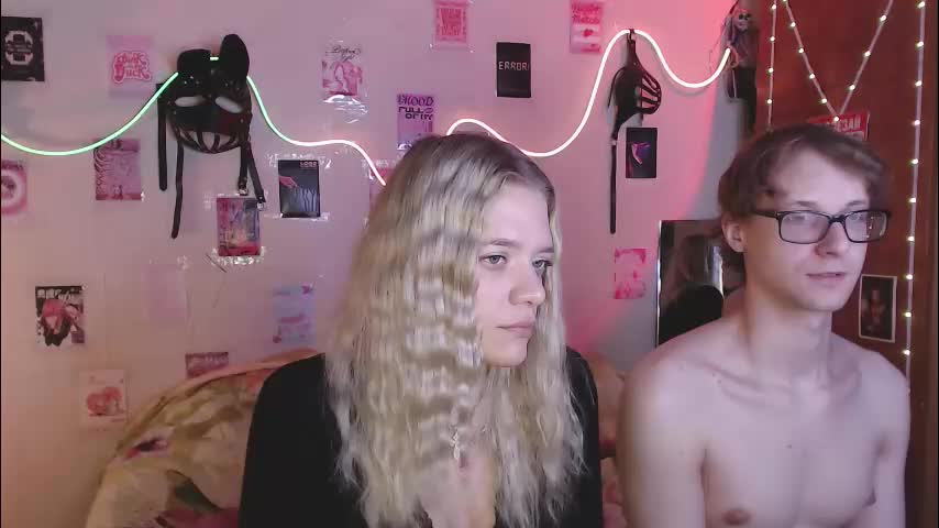 your_horny_friends Live Sex December 14, 2025