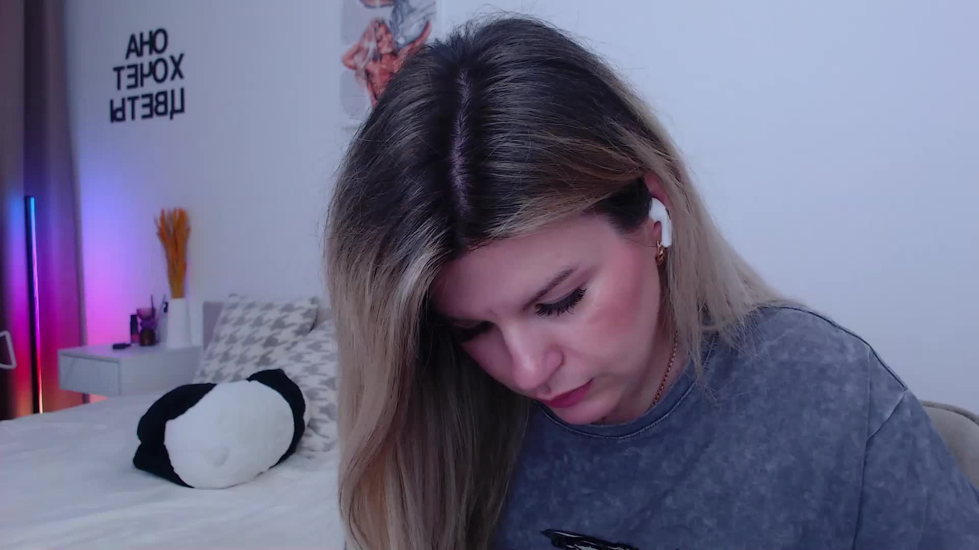 AlexaX7 Live Sex December 12, 2025