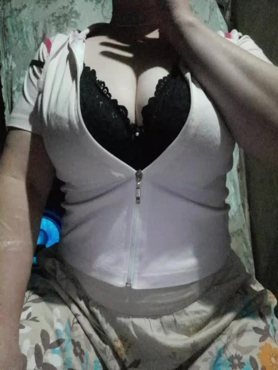 Iriska2025 Live Sex December 13, 2025