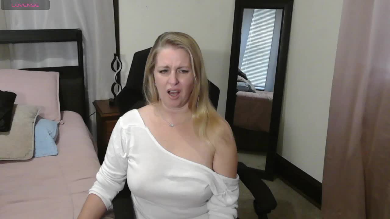 Holliekate Live Sex December 13, 2025