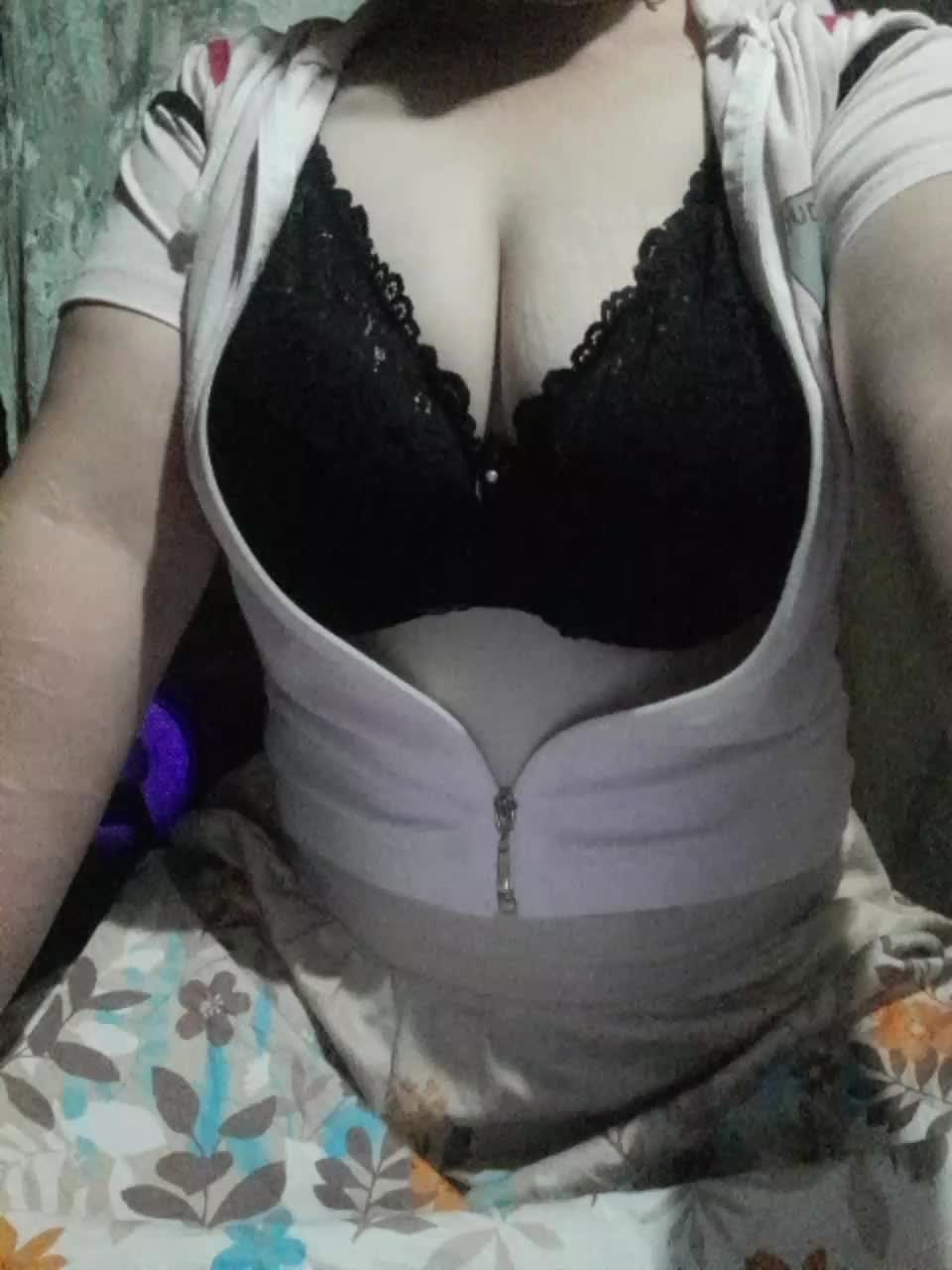 Iriska2025 Live Sex December 13, 2025