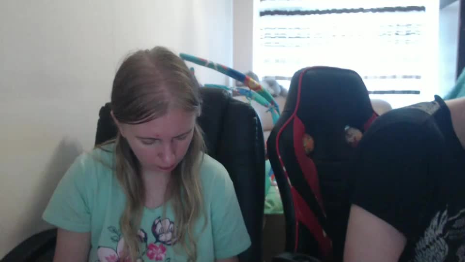 jenisandpeter Live Sex December 20, 2025