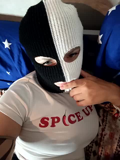 Kiss-Kissaa Live Sex December 18, 2025