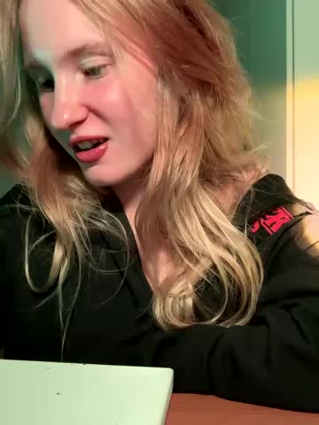 saint_cat25 Live Sex December 13, 2025