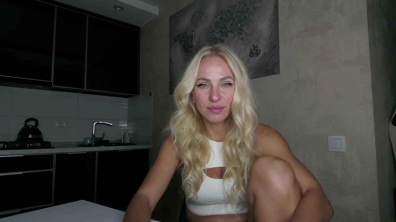 annamari1563 Live Sex December 14, 2025