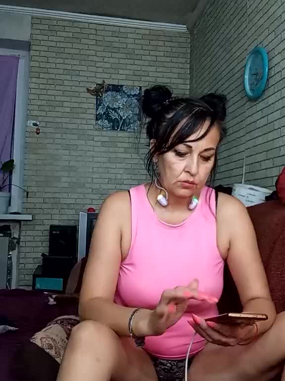 Lina-a-13 Live Sex December 14, 2025