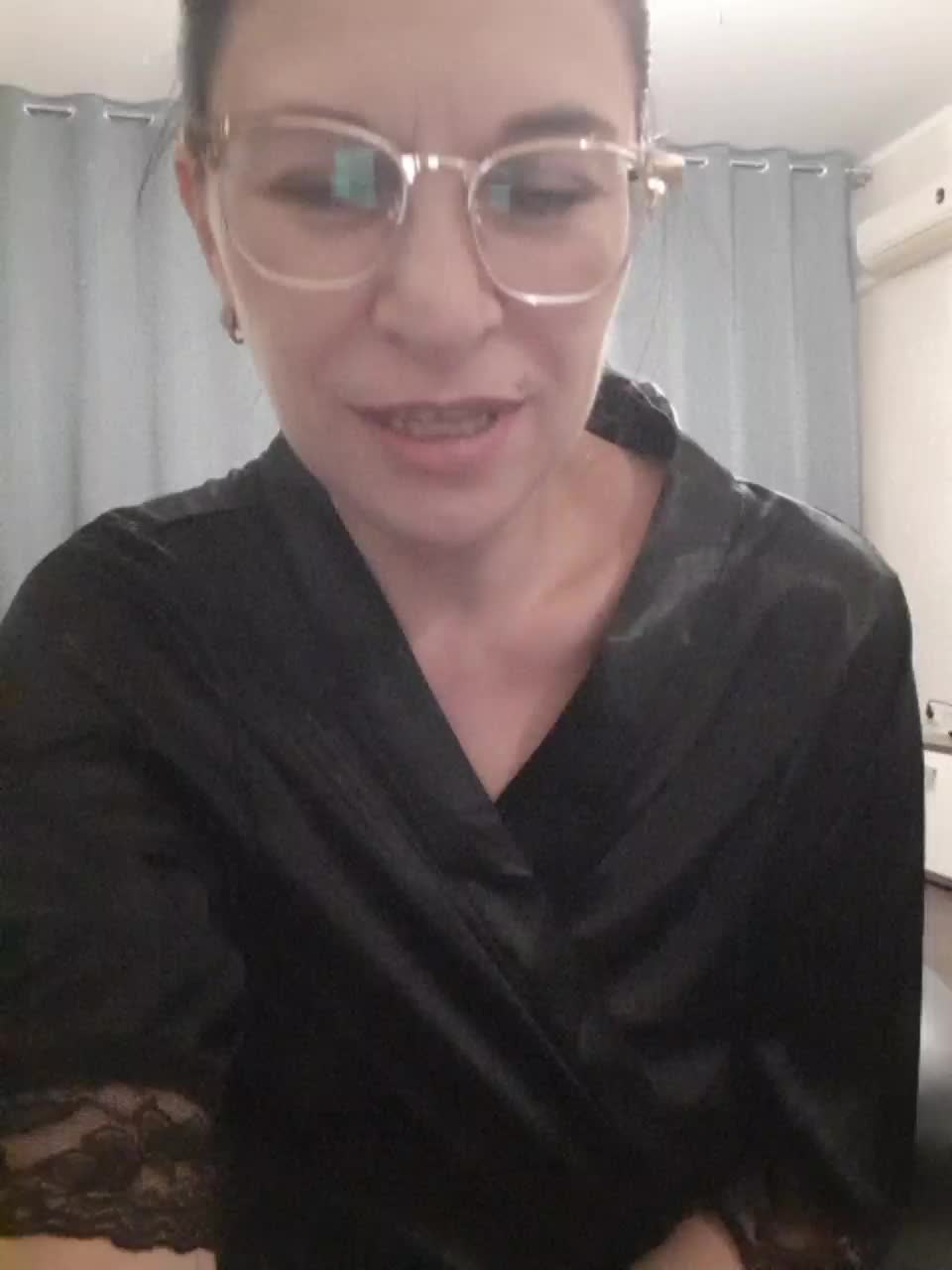 IriskaMai Live Sex December 14, 2025