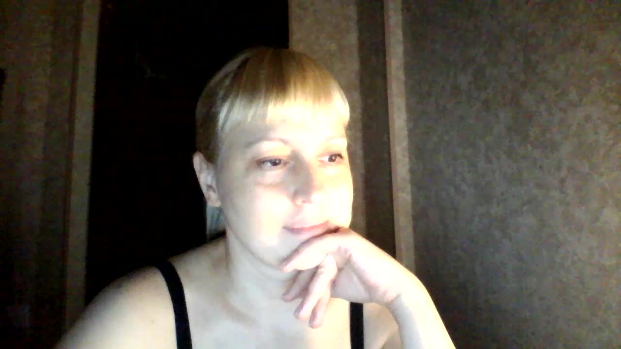 krisss2016 Live Sex December 15, 2025