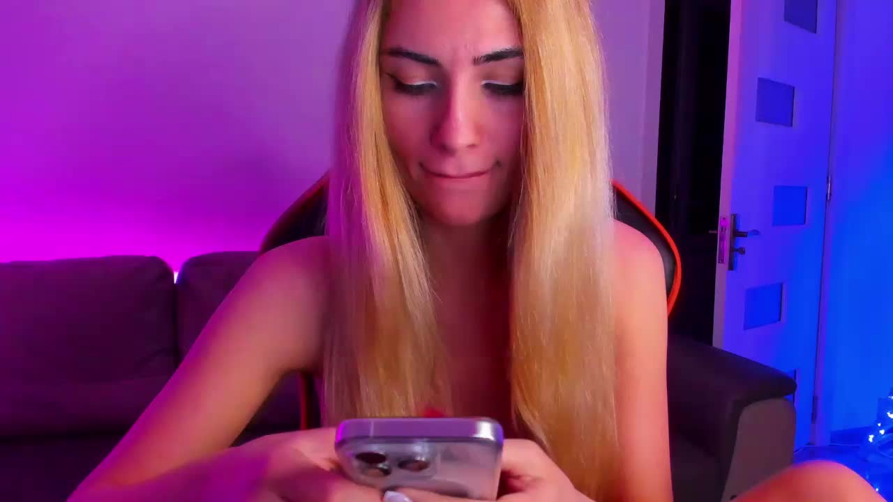 Lynx Live Sex December 14, 2025