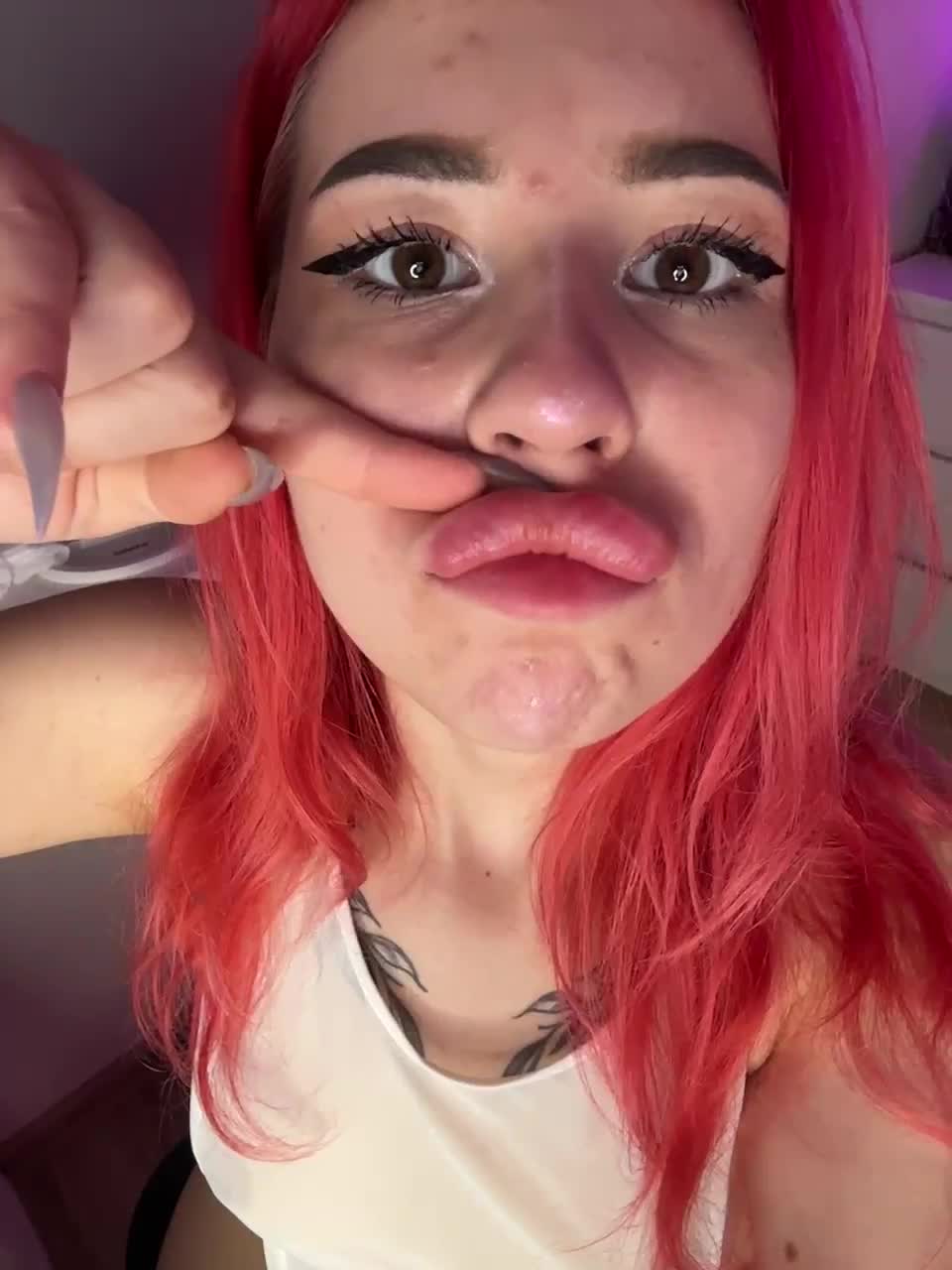 Aliisss Live Sex December 15, 2025