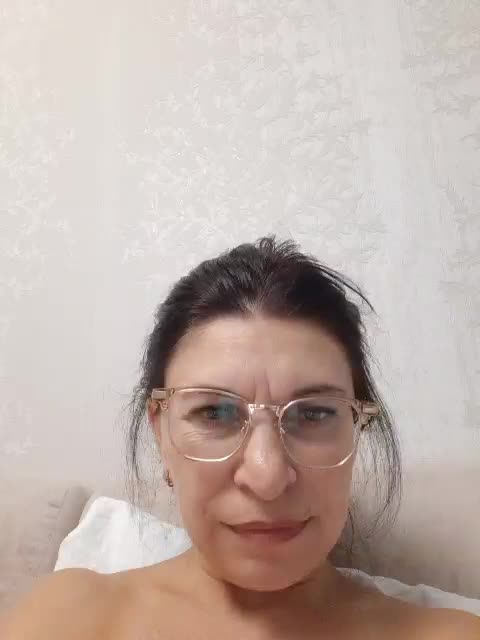 IriskaMai Live Sex December 14, 2025