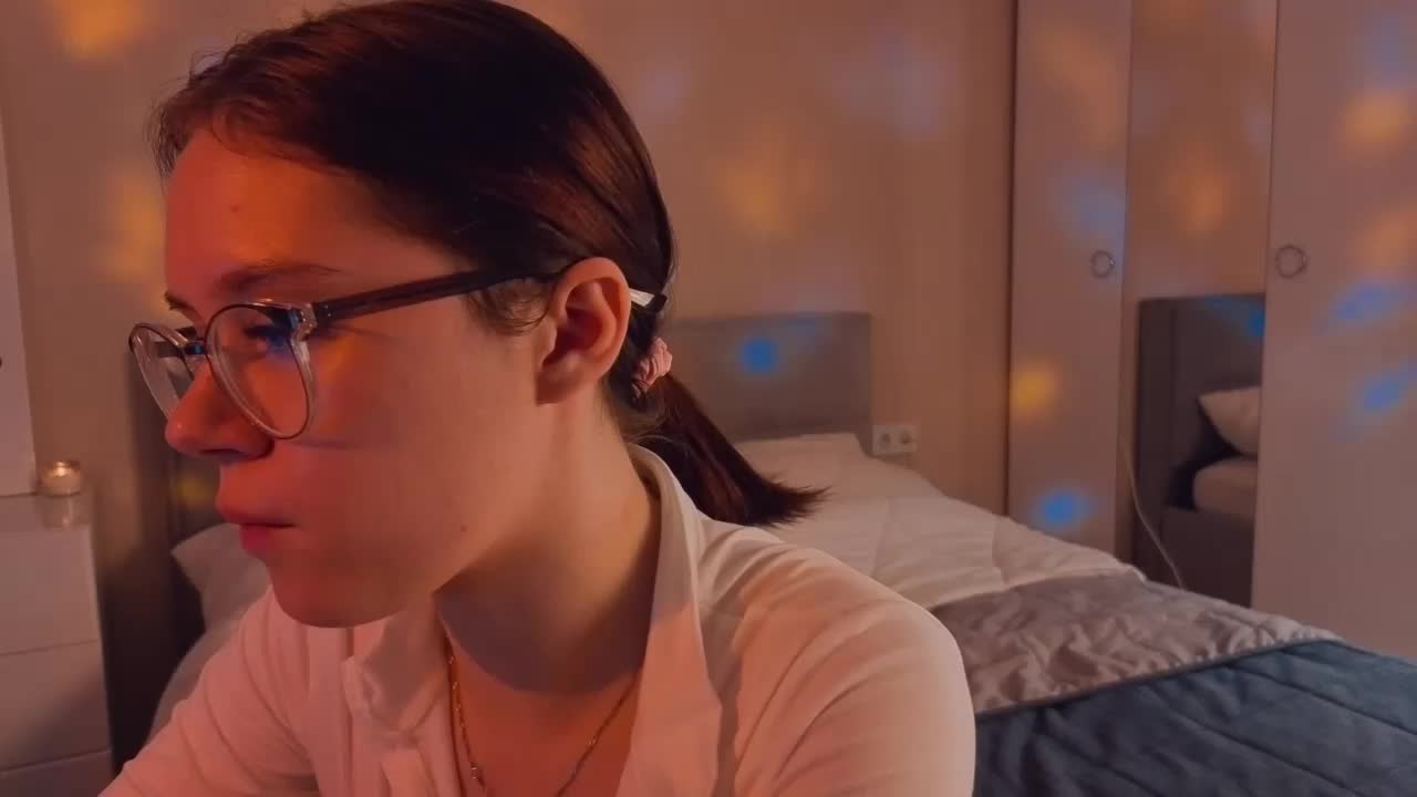 MiaLuw Live Sex December 14, 2025