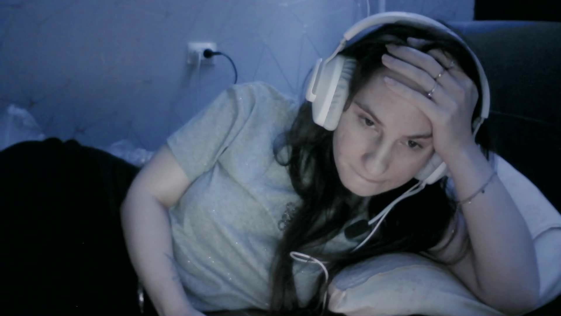 Sinner-5 Live Sex December 17, 2025