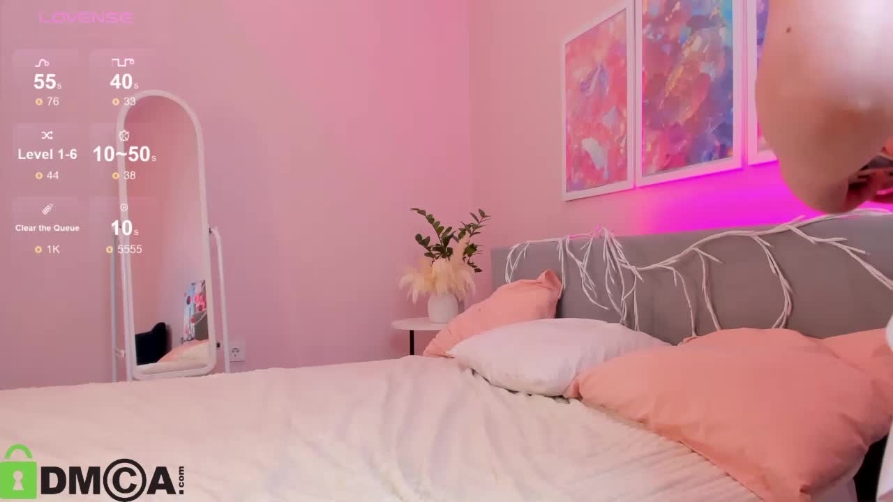 Sara-Moor Live Sex December 17, 2025