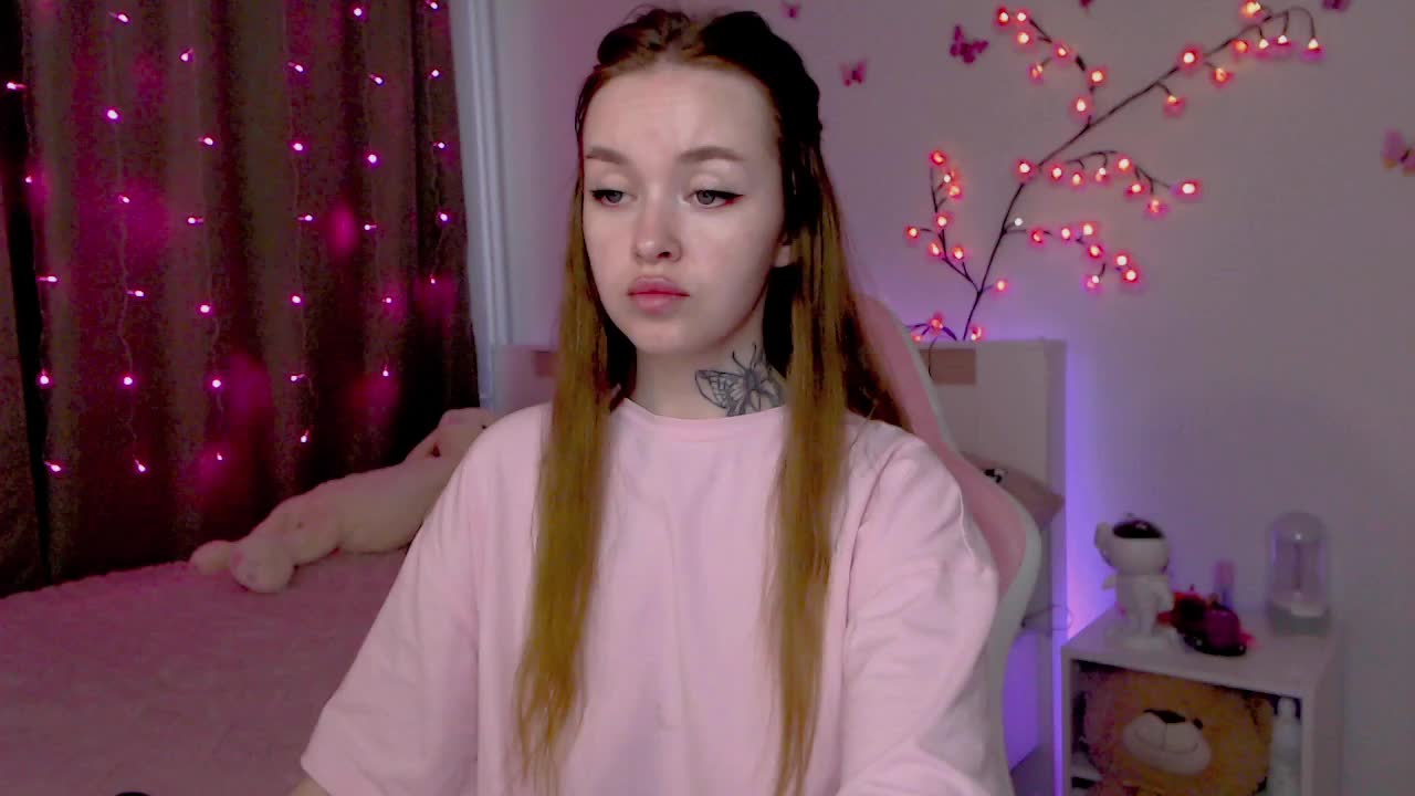 NaughtyMable Live Sex December 14, 2025